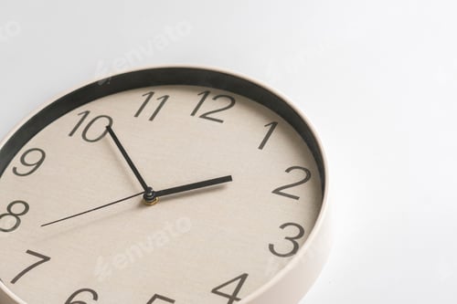 Preview: a simple clock hours close up, minute countdown circle