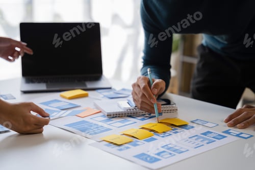 Preview: Creative team web designer planning application development