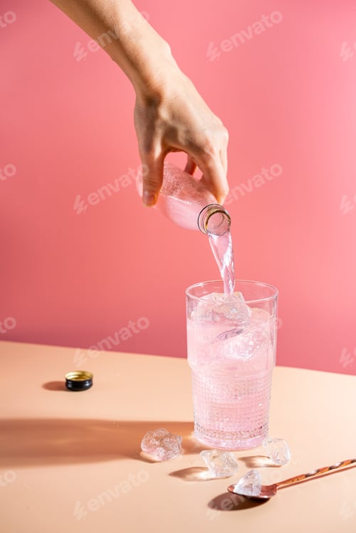 Preview: Summer refreshment pink drink