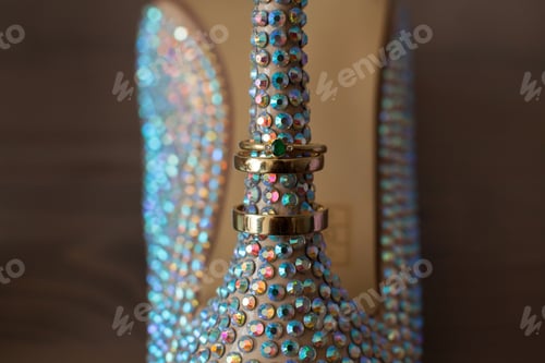 Preview: Elegant wedding shoes with colored rhinestones