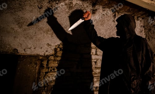 Preview: murderer with big knife and shadow horror scene