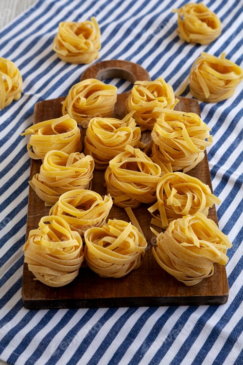 Preview: Raw Organic Dry Tagliatelle Pasta Ready to Cook