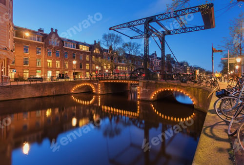 Preview: Beautiful night cityscape with canals of Amsterdam, Netherlands