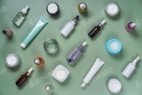 Preview: Bottles with serum or oil