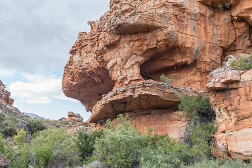 Preview: Rock arch and balcony at the Stadsaal Caves