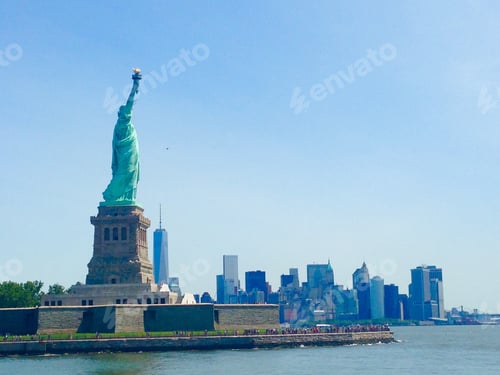 Preview: Statue of Liberty guarding over NYC