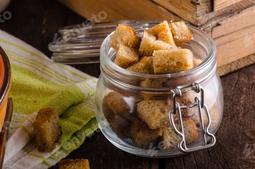 Preview: Goulash soup with croutons and potatoes