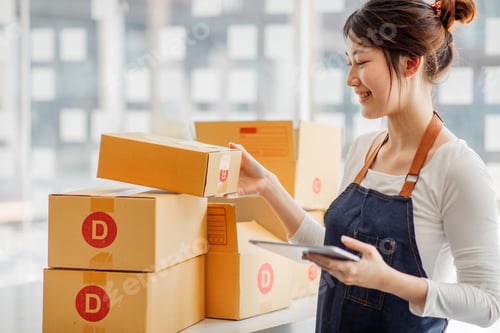 Preview: SME entrepreneur Small business entrepreneurs Online selling ideas,Happy Young Asian business owner