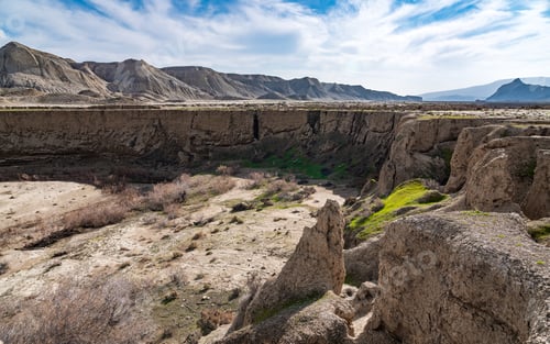 Preview: Beautiful canyons in a mountainous desert area