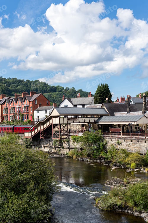 Preview: Llangollen old train station