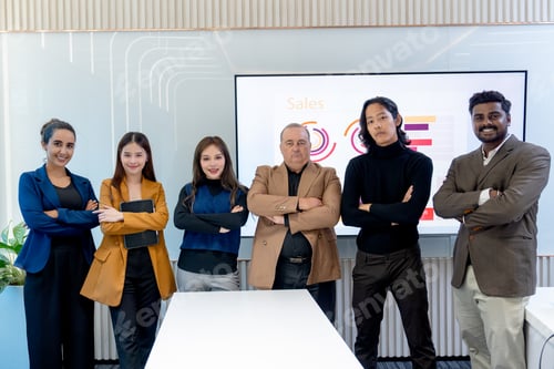 Preview: Portrait of multiethnic business men and women stand with arm crossed and look at camera