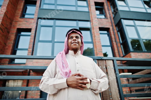 Preview: Middle Eastern arab man