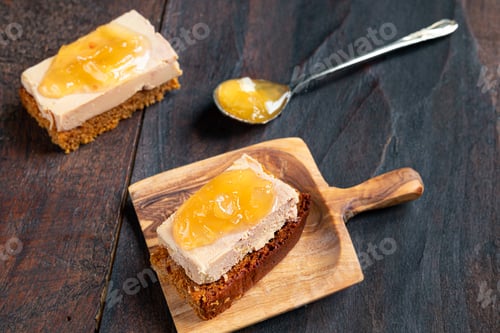 Preview: Foie gras toasts top view
