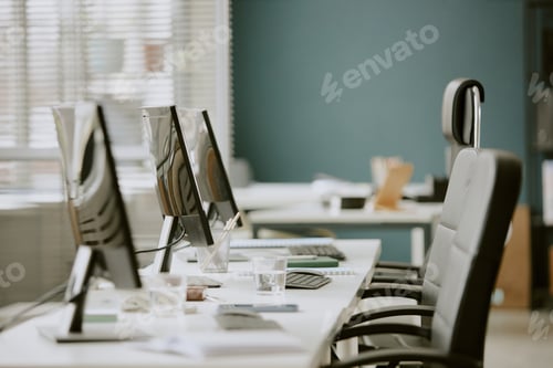 Preview: Table with Computers on Top