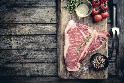 Preview: Raw T-bone Steak