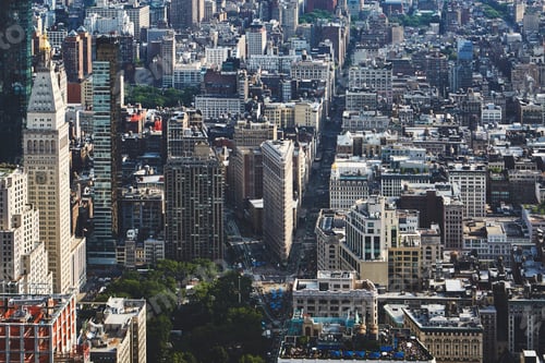 Preview: View of magnificent metropolitan city