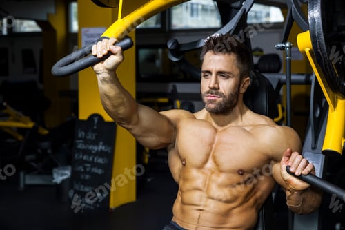 Preview: handsome bearded bodybuilding man