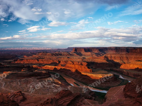 Preview: Dead Horse Point Overlook at dusk, Utah, USA