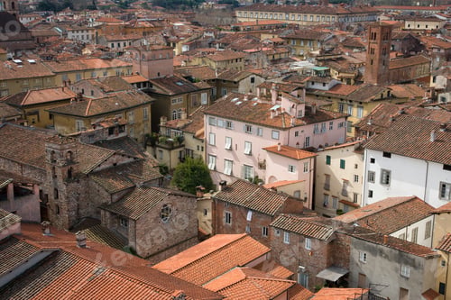 Preview: Lucca Rooftops