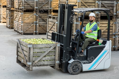 Preview: Transport work in warehouse with organic products for sale and production