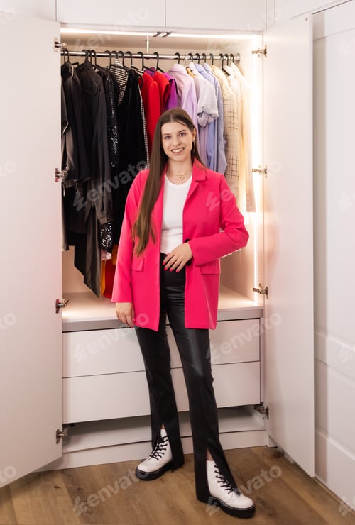 Preview: Woman taking an outfit to a party