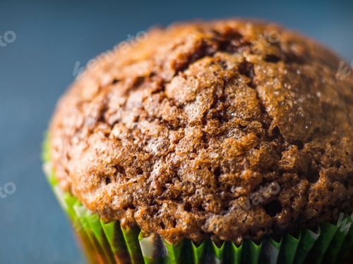 Preview: Banana chocolate muffin with caramel sugar topping