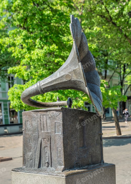 Preview: Monument Voice of Odessa in the City garden of Odessa, Ukraine