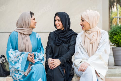 Preview: Arabic women in Dubai