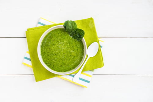 Preview: Breakfast Detox Green Smoothie from Banana and Spinach