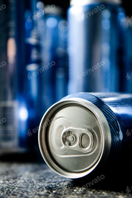 Preview: Fresh beer in can.