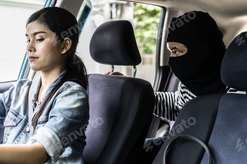 Preview: CAR ROBBERY