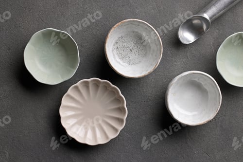 Preview: various empty bowls