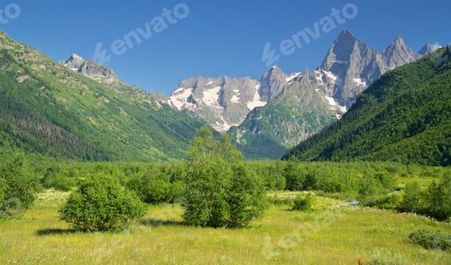 Preview: Mountain valley nature landscape.