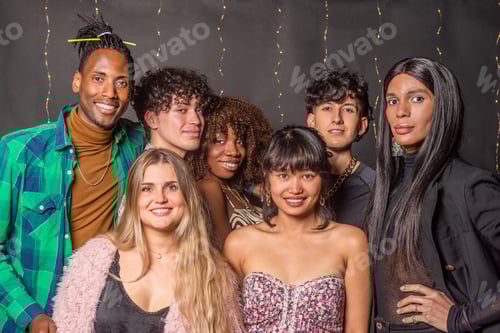 Preview: Portrait of multi-ethnic friends posing and looking at camera