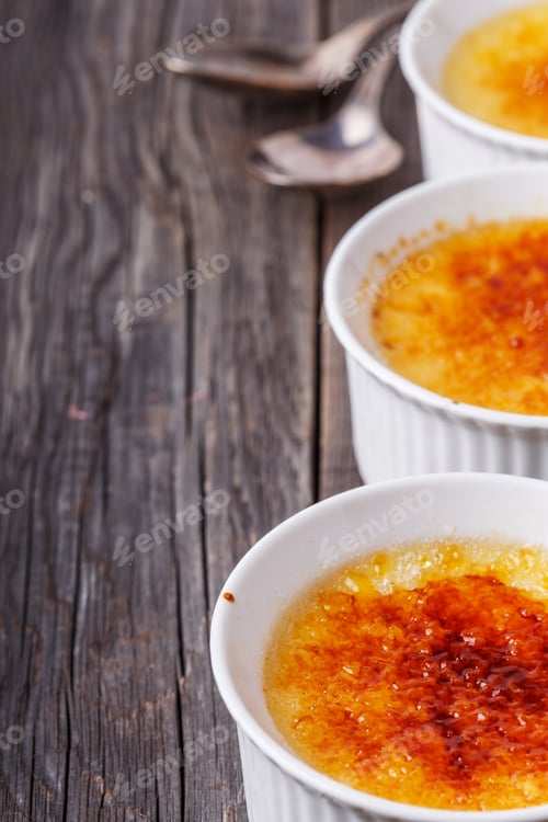 Preview: Creme brulee - traditional french vanilla cream dessert.