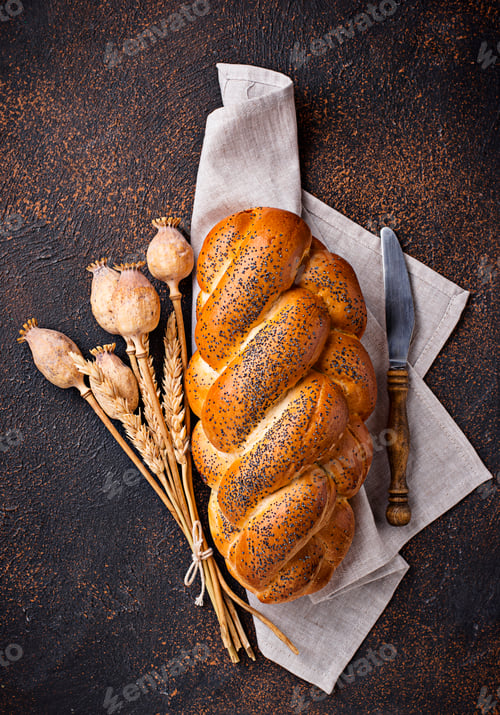Preview: Sweet bread with poppy seeds