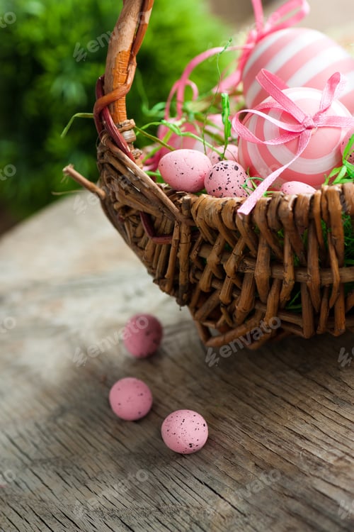 Preview: Easter eggs