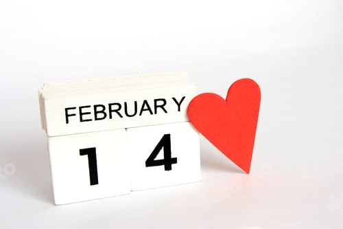 Preview: wooden calendar show of February 14 with red heart , valentine's day concept