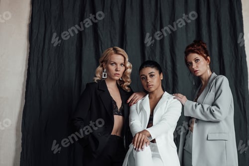 Preview: Womens
