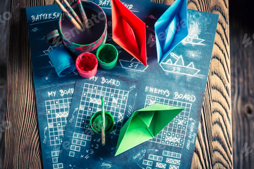 Preview: Retro battleship paper game with coloured ships