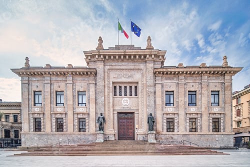 Preview: Bergamo Italy. Palazzo di giustizia