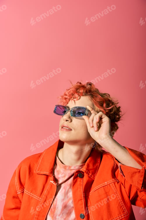 Preview: The Vibrant Vixen in Orange