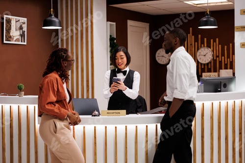 Preview: People paying for room booking