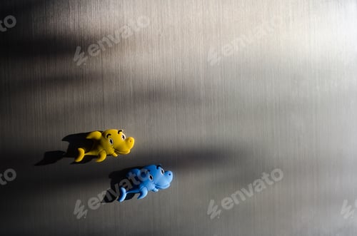 Preview: Toy fishes on the fridge