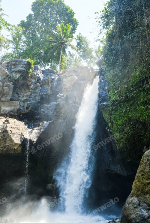 Preview: Tegenungan Waterfall