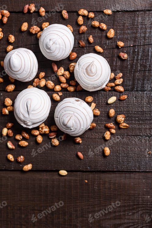 Preview: marshmallows and peanuts