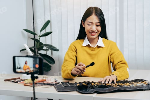 Preview: Young Asian beauty blogger is showcasing cosmetic products as well as tutorials
