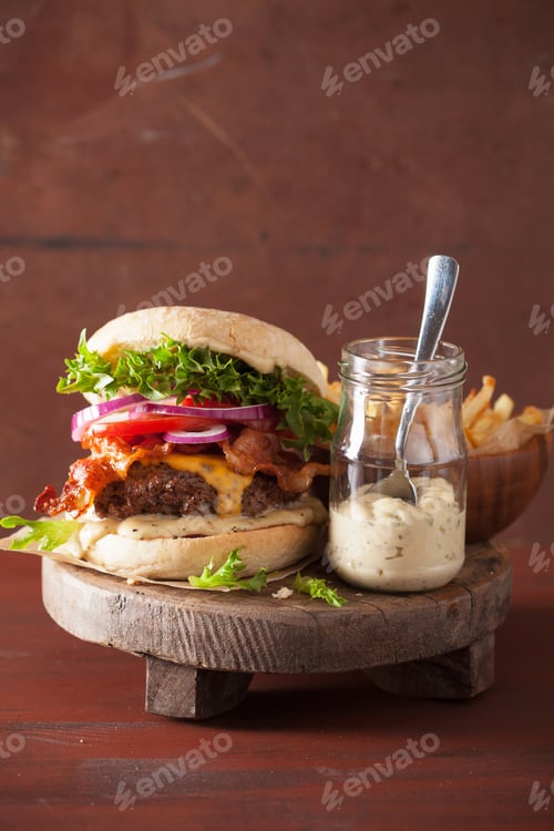 Preview: bacon cheese burger with beef patty tomato onion