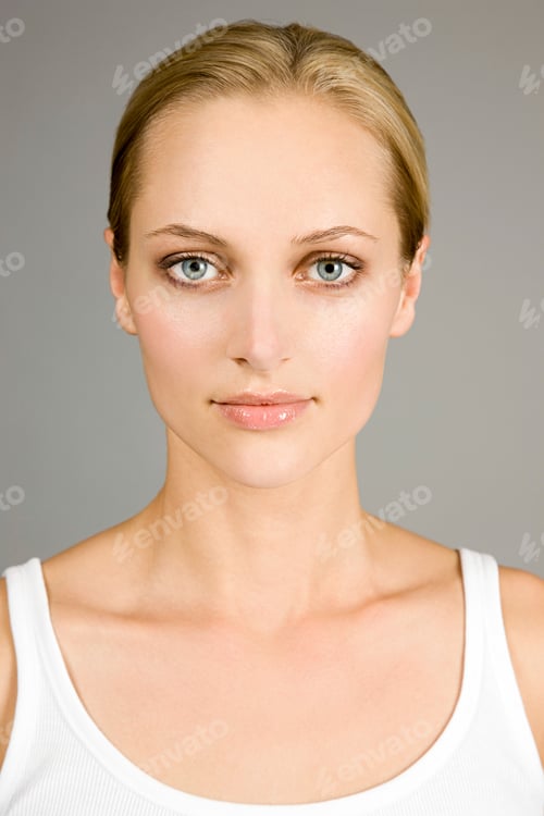 Preview: Serene young woman with a gentle gaze