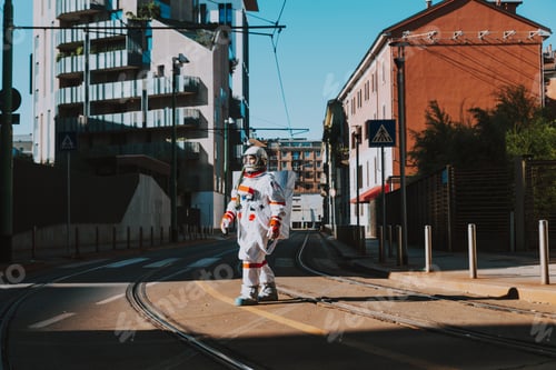 Preview: spaceman in a futuristic station